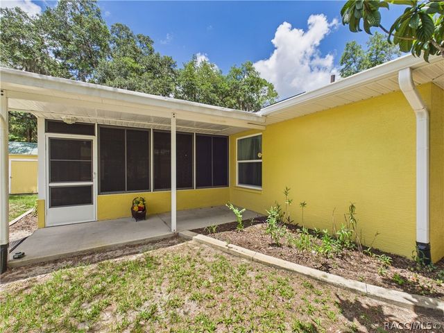 11236 N Rain Point, Inglis, FL 34449