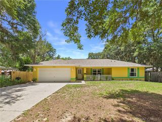 11236 N Rain Point, Inglis, FL 34449
