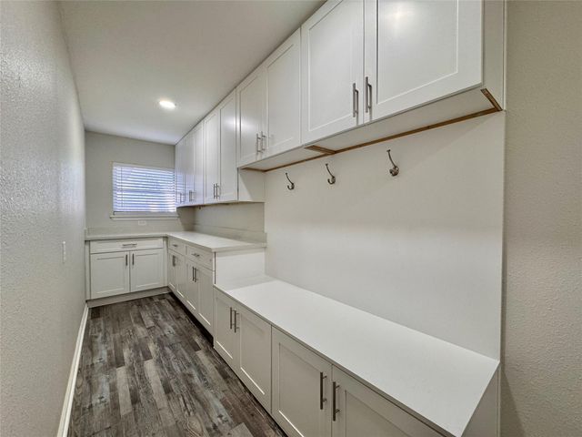 5115 Hialeah Drive, Houston, TX 77092