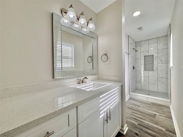 5115 Hialeah Drive, Houston, TX 77092