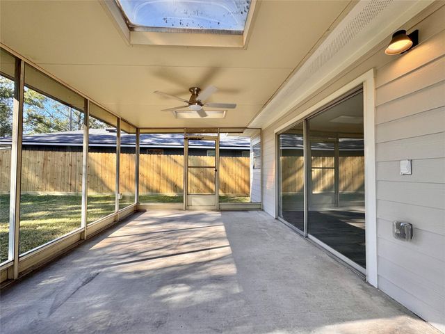 5115 Hialeah Drive, Houston, TX 77092