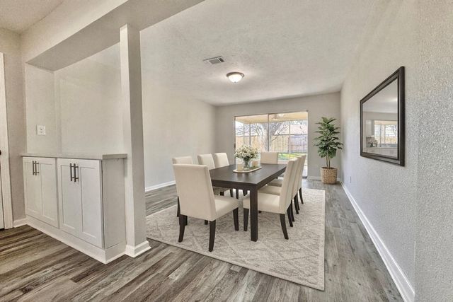 5115 Hialeah Drive, Houston, TX 77092