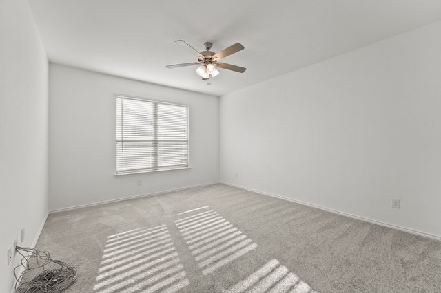 432 Silent Pond Park, Lavon, TX 75166