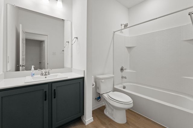 432 Silent Pond Park, Lavon, TX 75166