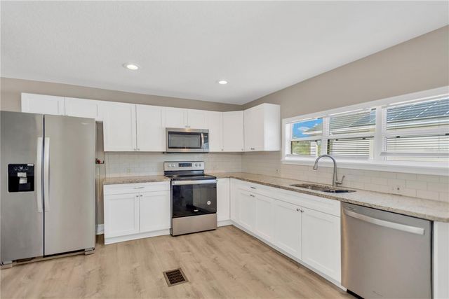 9901 N 46TH STREET, Tampa, FL 33617