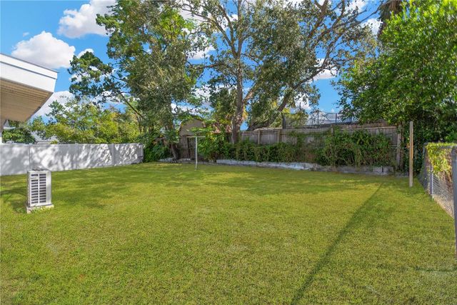 9901 N 46TH STREET, Tampa, FL 33617