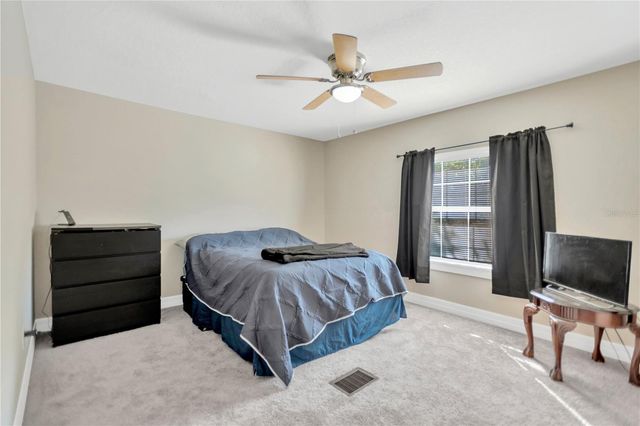 9901 N 46TH STREET, Tampa, FL 33617