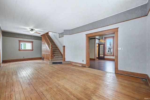 621 E Diamond Street, Kendallville, IN 46755