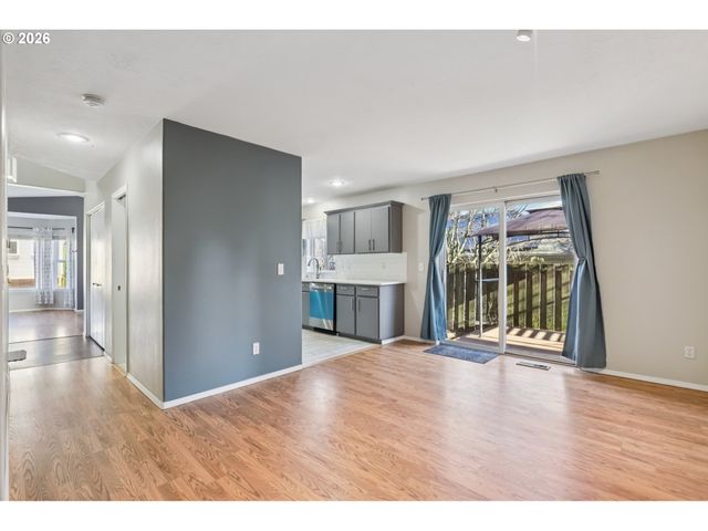 1156 Ne PALOMA Ave, Gresham, OR 97030