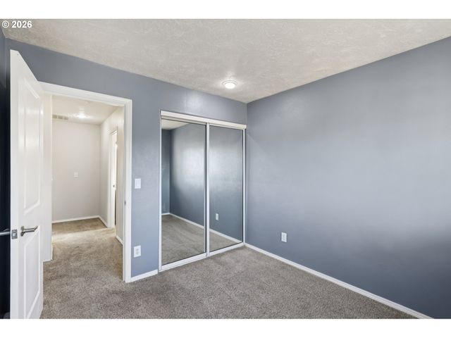 1156 Ne PALOMA Ave, Gresham, OR 97030