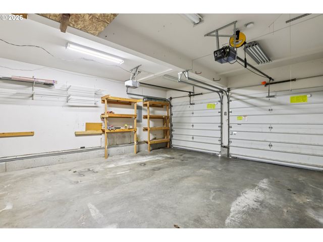 1156 Ne PALOMA Ave, Gresham, OR 97030