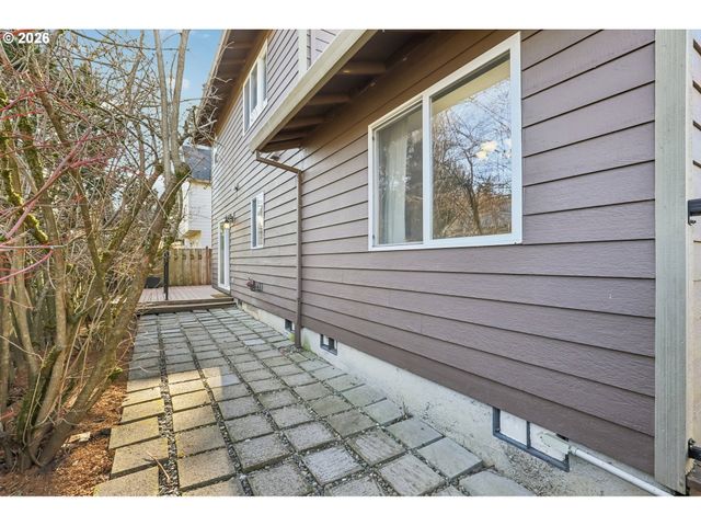 1156 Ne PALOMA Ave, Gresham, OR 97030