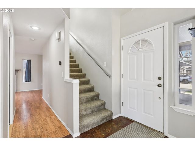 1156 Ne PALOMA Ave, Gresham, OR 97030