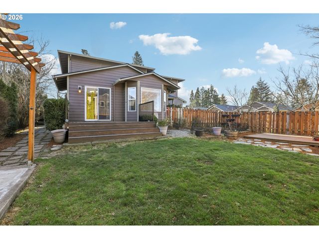 1156 Ne PALOMA Ave, Gresham, OR 97030