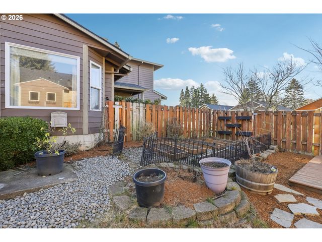 1156 Ne PALOMA Ave, Gresham, OR 97030