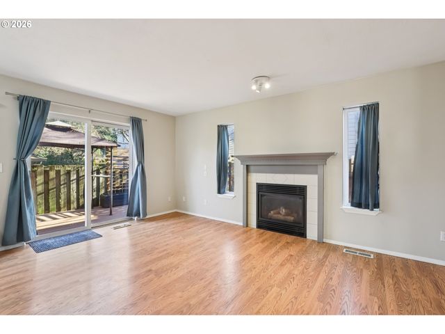 1156 Ne PALOMA Ave, Gresham, OR 97030