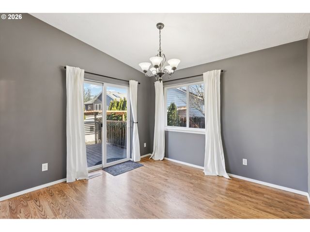 1156 Ne PALOMA Ave, Gresham, OR 97030