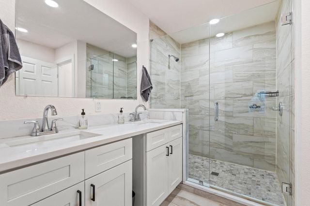 3387 FM 121, Van Alstyne, TX 75495