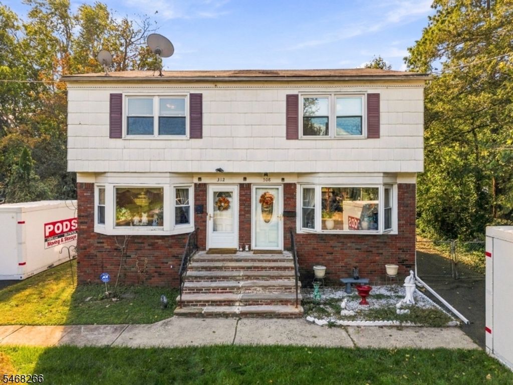 312 Watson Ave, Plainfield City, NJ 07062 — photo 2