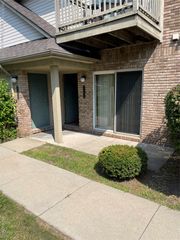 24002 Wedgewood Circle, Warren, MI 48091