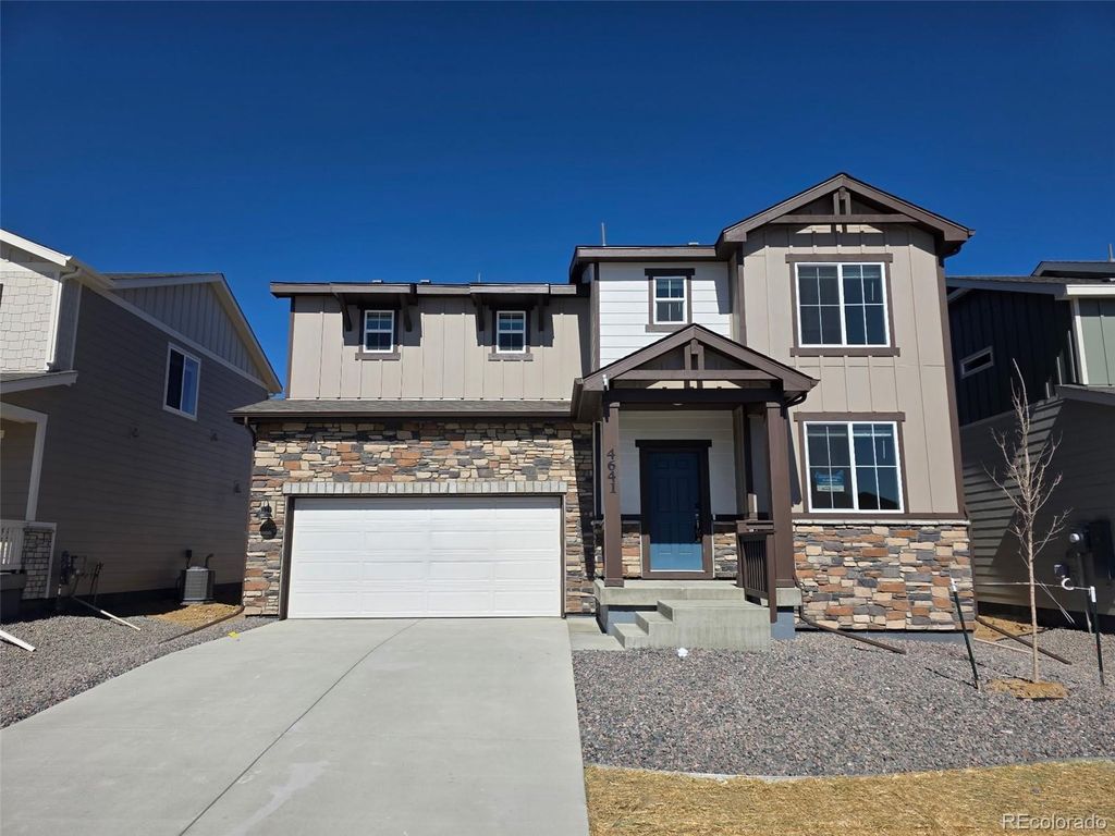 4641 Sunsplash Way, Johnstown, CO 80534