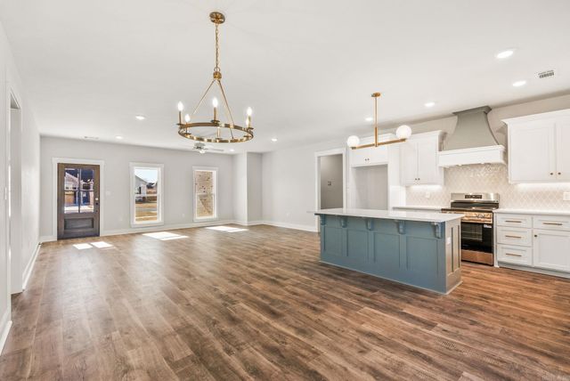 7 Songbird Cove, Greenbrier, AR 72058