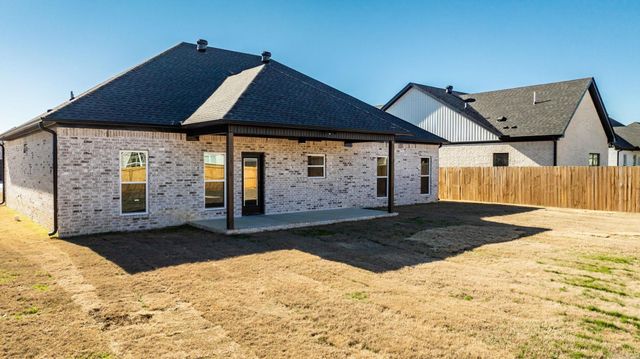 7 Songbird Cove, Greenbrier, AR 72058