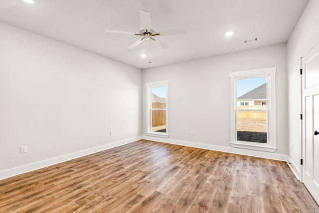 7 Songbird Cove, Greenbrier, AR 72058