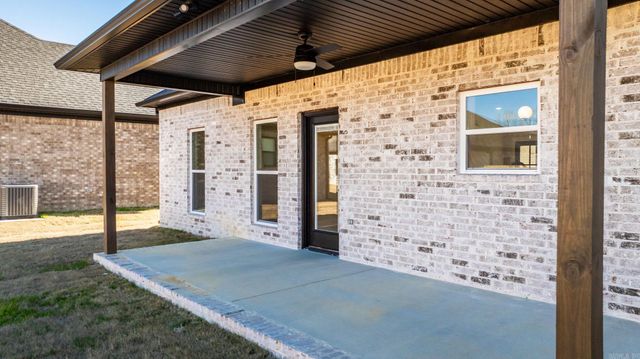 7 Songbird Cove, Greenbrier, AR 72058