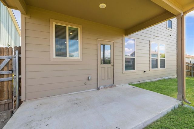 620 English Oak ST, Georgetown, TX 78626