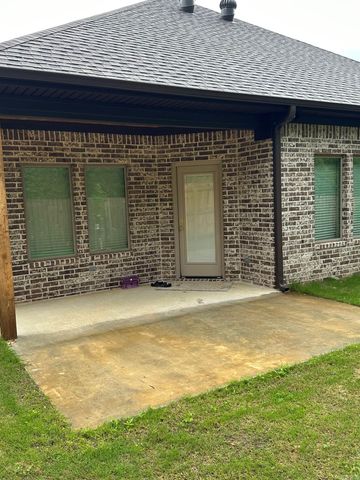 3703 Logan Ridge, Bryant, AR 72022