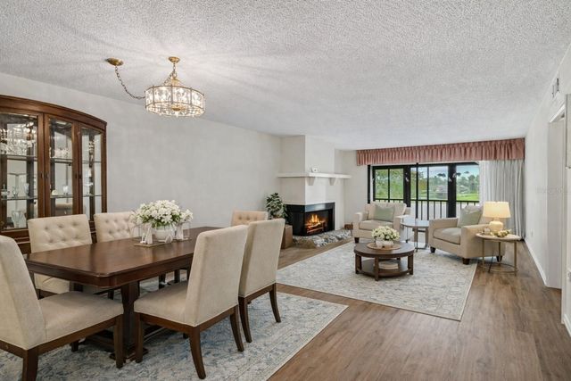 172 LAKEVIEW WAY 172, Oldsmar, FL 34677