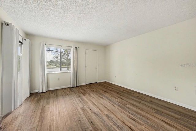 172 LAKEVIEW WAY 172, Oldsmar, FL 34677