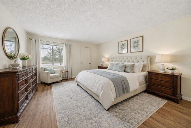 172 LAKEVIEW WAY 172, Oldsmar, FL 34677