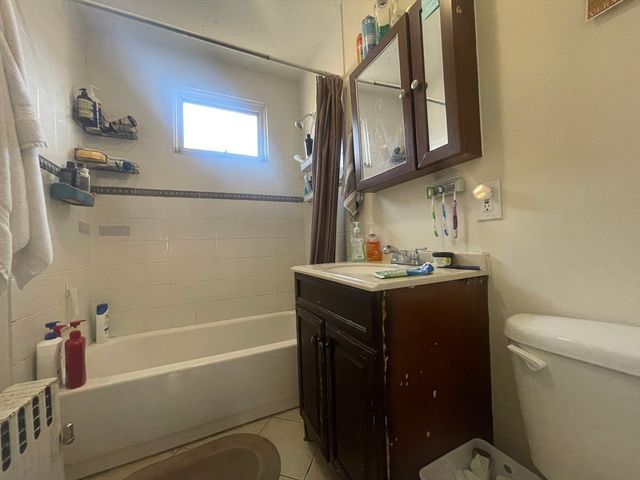 227 Boston Ave 2, Medford, MA 02155