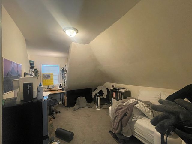 227 Boston Ave 2, Medford, MA 02155