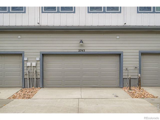 2805 Bear Springs Circle, Longmont, CO 80503