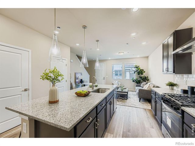 2805 Bear Springs Circle, Longmont, CO 80503