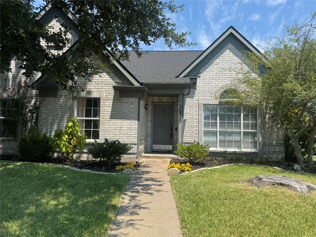 2833 Clearmeadow Drive, Mesquite, TX 75181