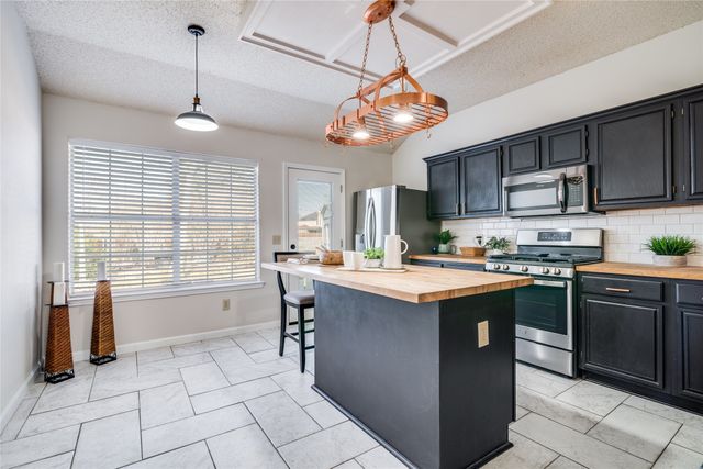 2833 Clearmeadow Drive, Mesquite, TX 75181