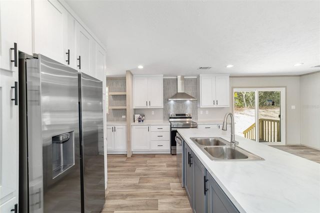 14830 SE 21ST PLACE, Morriston, FL 32668
