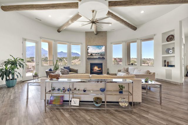 14 Montana Del Sol, Placitas, NM 87043