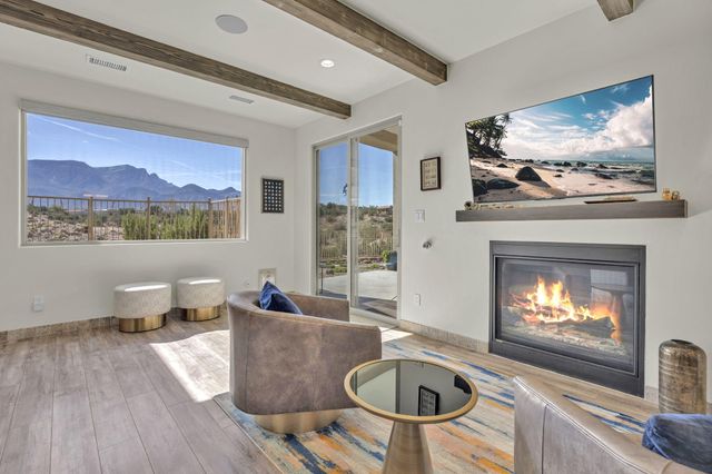14 Montana Del Sol, Placitas, NM 87043