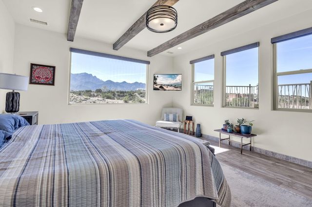 14 Montana Del Sol, Placitas, NM 87043
