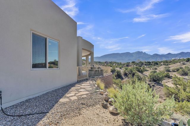 14 Montana Del Sol, Placitas, NM 87043