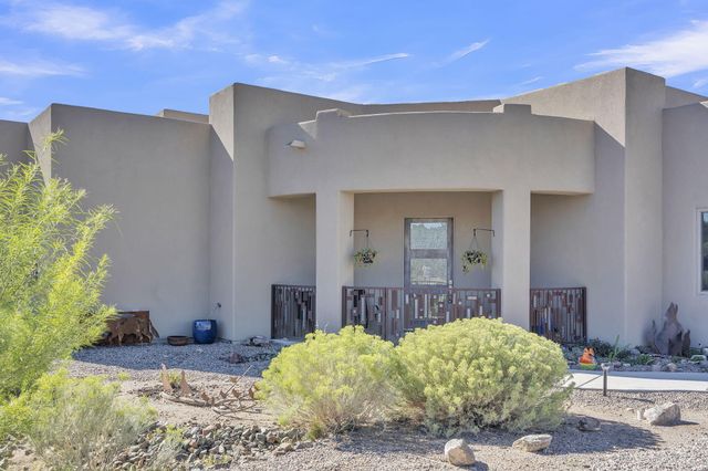 14 Montana Del Sol, Placitas, NM 87043