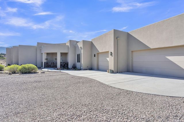 14 Montana Del Sol, Placitas, NM 87043