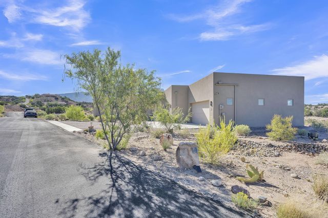 14 Montana Del Sol, Placitas, NM 87043