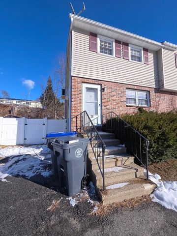 39 Adelaide Ave 1, Methuen, MA 01844