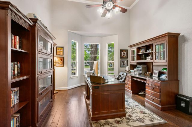 27 Wooded Path Place, The Woodlands, TX 77382